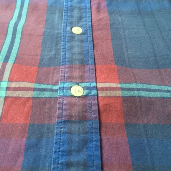 2/$25👕Men’s Gap shirt - short sleeved 👕 - Picture 4 of 5